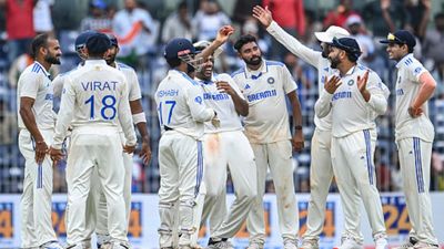 भारत को बॉर्डर-गावस्कर ट्रॉफी जीतनी है तो इन दो प्लेयर्स को चोट से बचाना होना! पूर्व ऑस्ट्रेलियाई कप्तान ने टीम इंडिया को चेताया Ian Chappell said jasprit Bumrah rishabh Pant fitness and form will be crucial to India chances in Australia