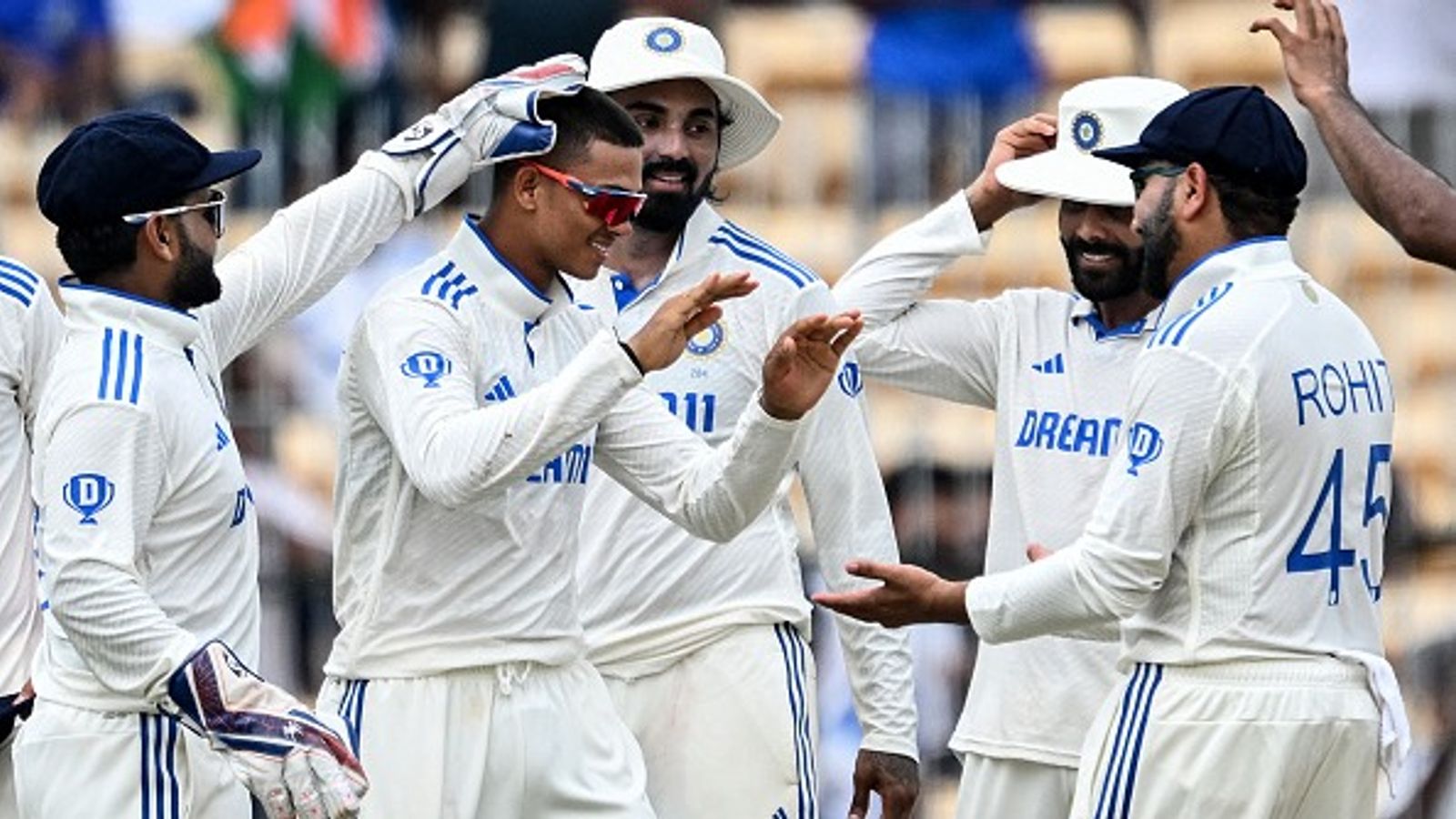 IND vs BAN: यशस्वी जायसवाल को तैयार करने में इस शख्स का सबसे बड़ा हाथ, आर अश्विन टीम इंडिया के 'सेलिब्रिटी' का बताया नाम IND vs BAN: यशस्वी जायसवाल को तैयार करने में इस शख्स का सबसे बड़ा हाथ, आर अश्विन टीम इंडिया के 'सेलिब्रिटी' का बताया नाम