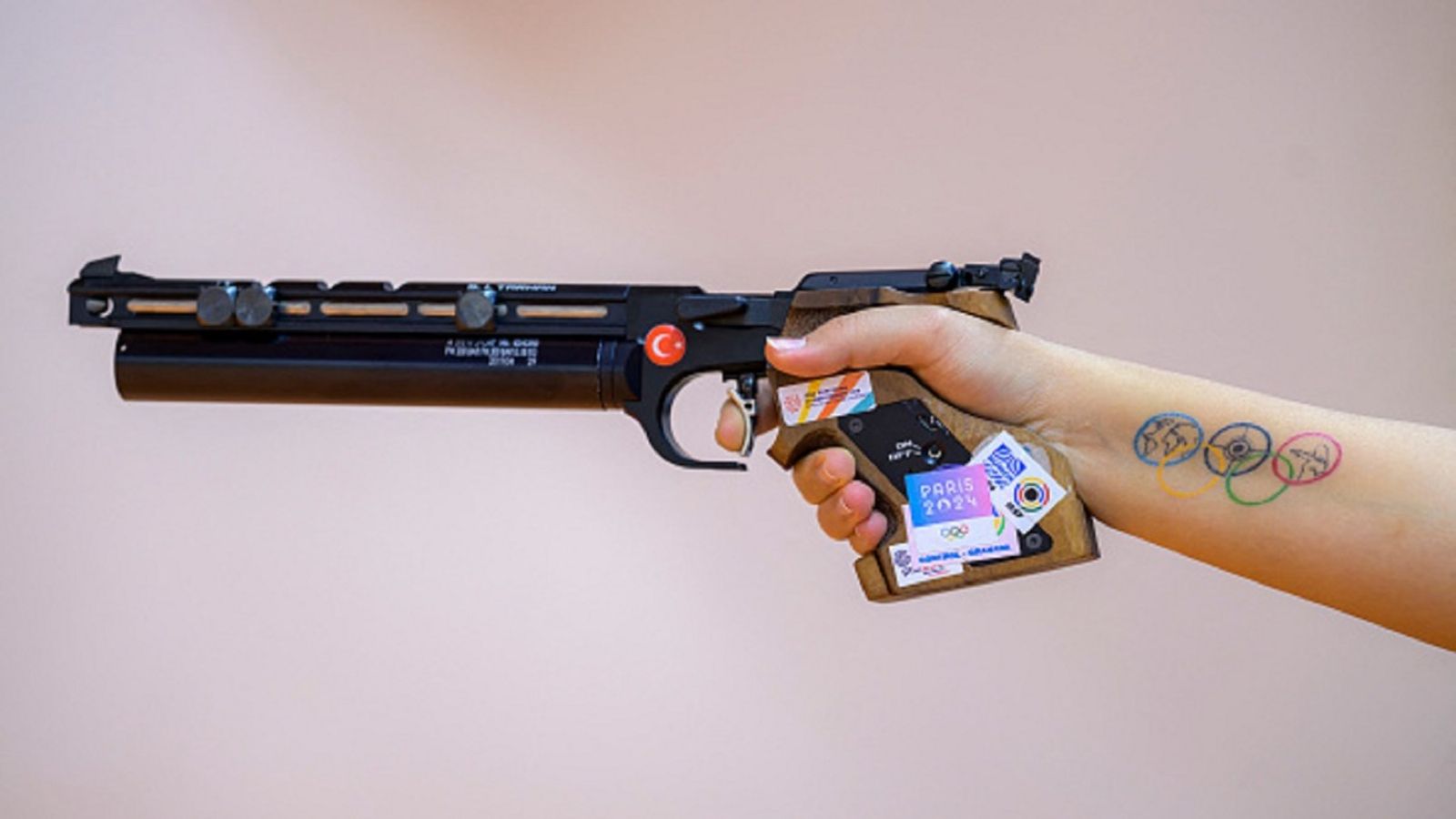 भारत को करारा झटका, देर से पहुंचने के कारण हाथ से फिसला गोल्ड जीतने का मौका, दो अंक का लगा जुर्माना भारत को करारा झटका, देर से पहुंचने के कारण हाथ से फिसला गोल्ड जीतने का मौका, दो अंक का लगा जुर्माना