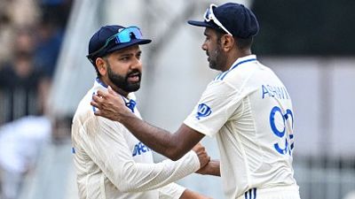 'छक्का मारने दे उसको', बीच मैच में आर अश्विन पर क्यों भड़क उठे थे रोहित शर्मा, ऑफ स्पिनर ने बताई पूरी कहानी SportsTak Hindi