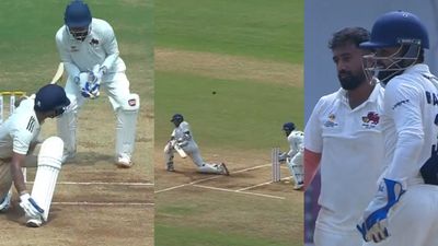 Irani Cup : अभिमन्यु ईश्वरन और ध्रुव जुरेल का दिल शम्स मुलानी ने तोड़ा, एक को डबल सेंचुरी तो दूसरे को शतक से रोका, देखें Video ध्रुव जुरेल और अभिमन्यु ईश्वरन