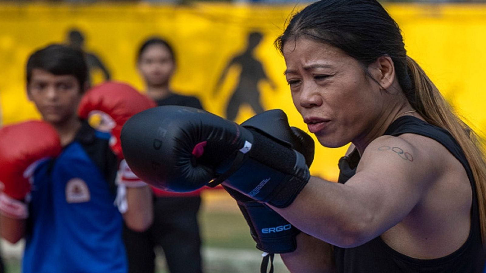 पेरिस ओलिंपिक में भारतीय महिला मुक्केबाजों के प्रदर्शन से निराश मैरीकॉम, छह बार की वर्ल्ड चैंपियन ने लिया 42 की उम्र में वापसी का फैसला, कहा- मेरे जैसा परफॉर्मेंस... पेरिस ओलिंपिक में भारतीय महिला मुक्केबाजों के प्रदर्शन से निराश मैरीकॉम, छह बार की वर्ल्ड चैंपियन ने लिया 42 की उम्र में वापसी का फैसला, कहा- मेरे जैसा परफॉर्मेंस...