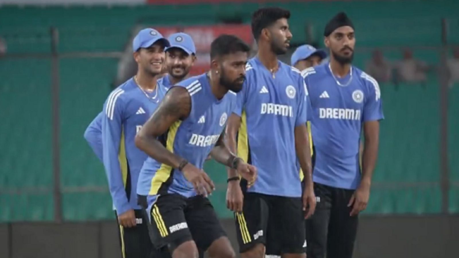 भारत-बांग्लादेश मैच से पहले खलबली मचाने वाली खबर, ग्वालियर में धारा 163 लागू, बैनर, पोस्टर, कट आउट लगा बैन, जानें पूरा माजरा भारत-बांग्लादेश मैच से पहले खलबली मचाने वाली खबर, ग्वालियर में धारा 163 लागू, बैनर, पोस्टर, कट आउट लगा बैन, जानें पूरा माजरा