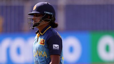 T20 World Cup 2024: एलिसा हीली ने श्रीलंकाई कप्तान को उकसाया, अगली गेंद पर बड़ा शॉट खेलने की कोशिश में आउट हो गईं चमारी अटापट्टू SportsTak Hindi