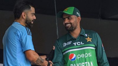 'बाबर आजम नहीं, मुझे विराट कोहली पसंद है', पाकिस्तान की स्टार महिला क्रिकेटर ने बताई वजह, टीम इंडिया को लेकर भी दिया बड़ा बयान SportsTak Hindi