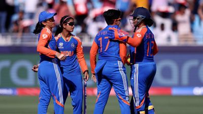 IND vs PAK: भारत को पाकिस्तान को हराने में पसीने छूटे, 6 विकेट से जीतकर खोला खाता, बल्लेबाजों ने गंवाया नेट रन रेट सुधारने का मौका SportsTak Hindi