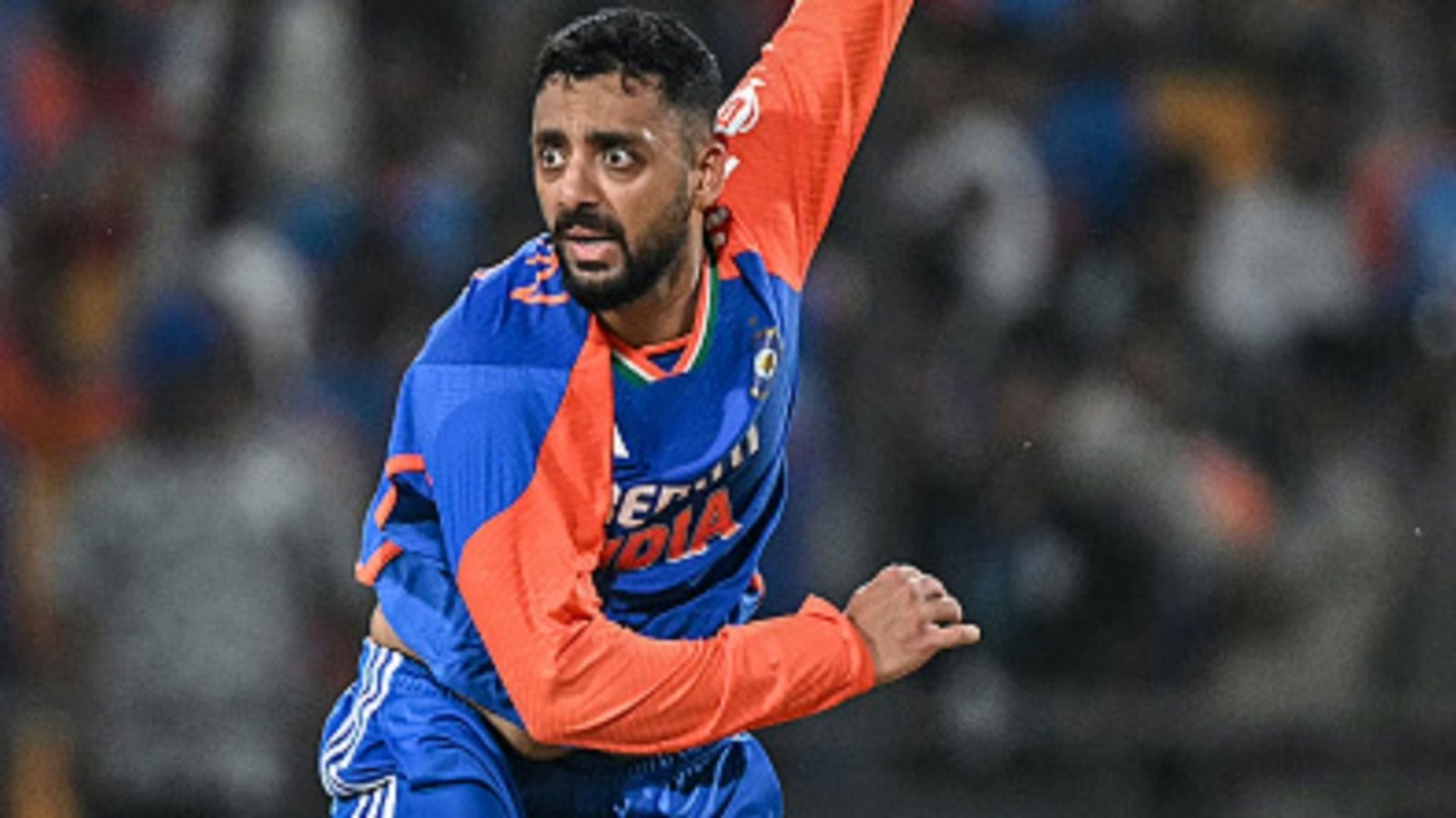 'ये मेरे पुनर्जन्म जैसा है', तीन साल बाद टीम इंडिया की जर्सी पहनने पर इमोशनल हुए वरुण चक्रवर्ती, सालों बाद कही दिल में दबी बात 'ये मेरे पुनर्जन्म जैसा है', तीन साल बाद टीम इंडिया की जर्सी पहनने पर इमोशनल हुए वरुण चक्रवर्ती, सालों बाद कही दिल में दबी बात