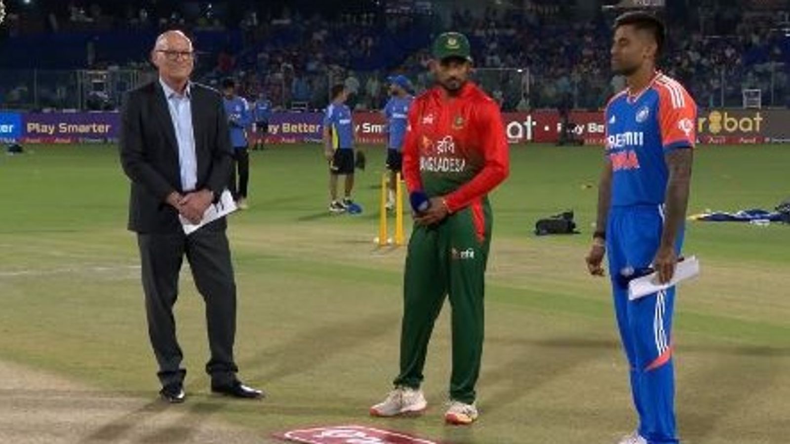 IND vs BAN : बांग्लादेश ने जीता टॉस और एक बड़ा बदलाव करते हुए साकिब को किया शामिल, जानें दोनों टीमों की Playing XI IND vs BAN : बांग्लादेश ने जीता टॉस और एक बड़ा बदलाव करते हुए साकिब को किया शामिल, जानें दोनों टीमों की Playing XI