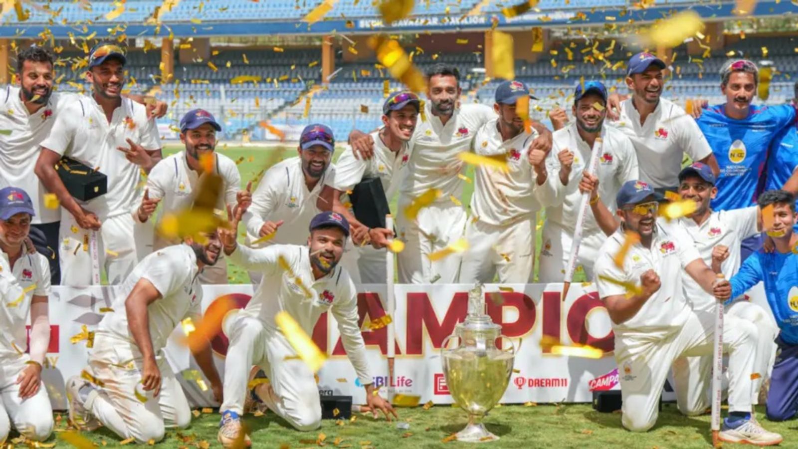 Ranji Trophy 2024-25 का आज से आगाज, देश के 19 वेन्यू पर 38 टीमों के बीच खेले जाएंगे मुकाबले, जानिए टूर्नामेंट की जरूरी बातें Ranji Trophy 2024-25 का आज से आगाज, देश के 19 वेन्यू पर 38 टीमों के बीच खेले जाएंगे मुकाबले, जानिए टूर्नामेंट की जरूरी बातें