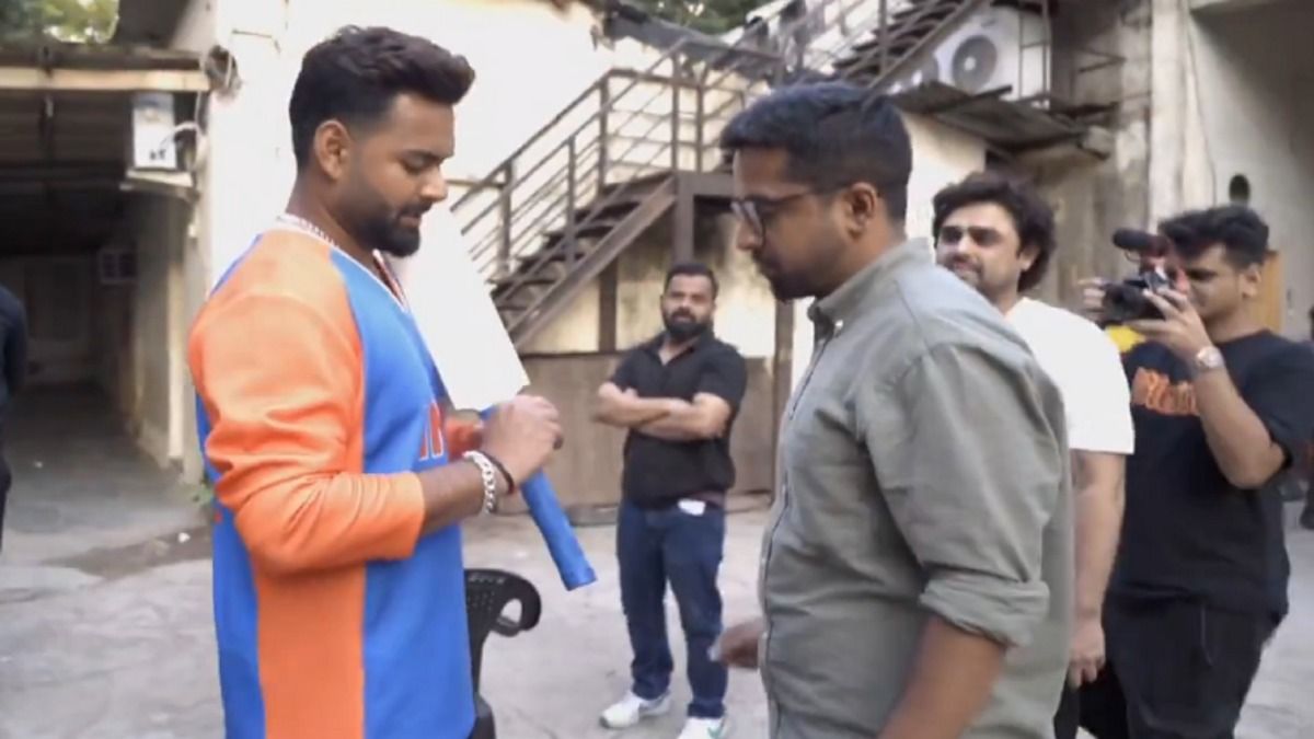 'बल्‍लेबाज हूं, बैटिंग लेकर घर चला जाता हूं', IND vs NZ टेस्‍ट सीरीज से पहले गली क्रिकेट खेलने उतरे ऋषभ पंत, लगाए जोरदार शॉट्स, Video 