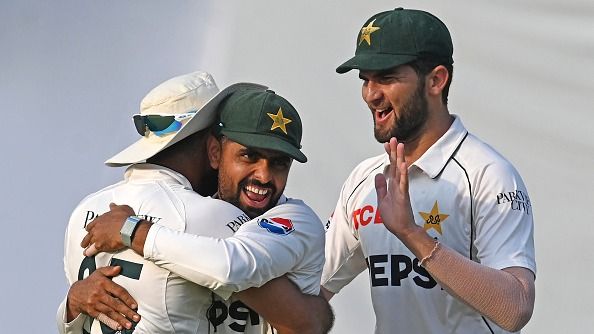 PAK vs ENG: पाकिस्तान ने पहला टेस्ट हारते ही बाबर आजम-शाहीन अफरीदी और नसीम शाह को निकाला, इन पांच खिलाड़ियों को किया शामिल