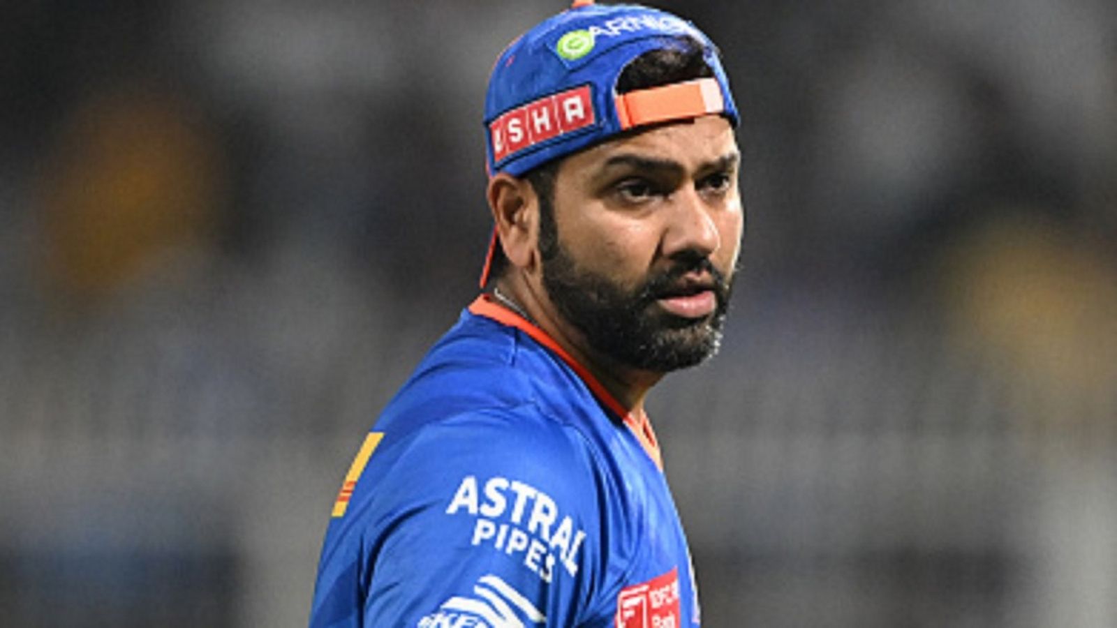 रोहित शर्मा IPL 2025 में विराट कोहली की RCB से जुड़ेंगे? भारतीय स्टार ने बताई टीम बदलने की सही कीमत रोहित शर्मा IPL 2025 में विराट कोहली की RCB से जुड़ेंगे? भारतीय स्टार ने बताई टीम बदलने की सही कीमत