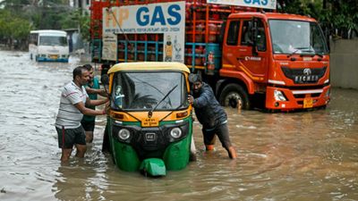 IND vs NZ बेंगलुरु टेस्ट के पांचों दिन बारिश से धुलेंगे! न्यूजीलैंड के खिलाफ पहले मैच की वेदर रिपोर्ट डराने वाली, जानिए कब कितना खेल हो पाएगा SportsTak Hindi