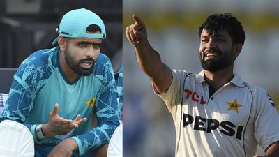 Pak vs Eng: बाबर आजम ने अपने रिप्लेसमेंट के डेब्यू शतक पर दिया गजब का रिएक्शन, तीन शब्दों में कही दिल की बात SportsTak Hindi