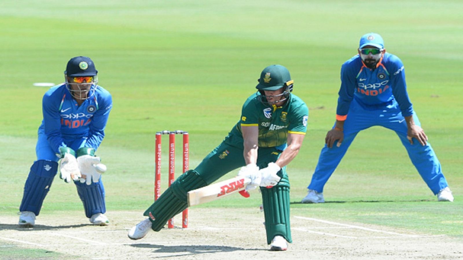 भारतीय दिग्गज ICC हॉल ऑफ फेम में शामिल, एबी डिविलियर्स और एलिस्टर कुक को मिली जगह  भारतीय दिग्गज ICC हॉल ऑफ फेम में शामिल, एबी डिविलियर्स और एलिस्टर कुक को मिली जगह