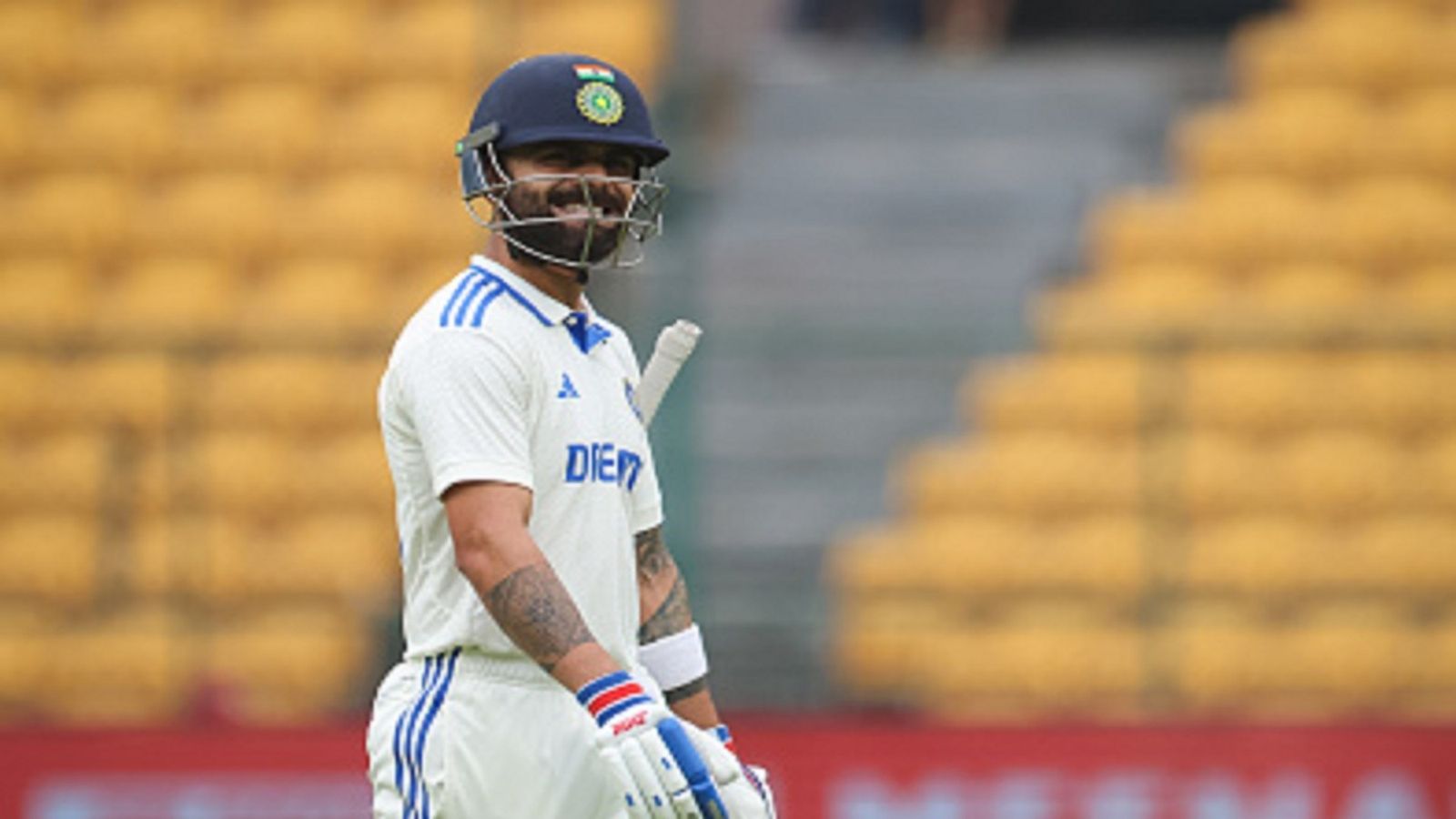 लंदन में पैदा हुए साढ़े छह फीट के खिलाड़ी ने विराट कोहली समेत टीम इंडिया के धुरंधरों को बिखेरकर रख दिया, जानिए कौन हैं विलियम ओरोर्के लंदन में पैदा हुए साढ़े छह फीट के खिलाड़ी ने विराट कोहली समेत टीम इंडिया के धुरंधरों को बिखेरकर रख दिया, जानिए कौन हैं विलियम ओरोर्के