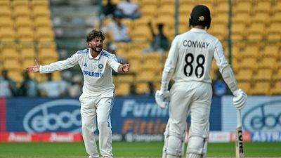 कुलदीप यादव को न्यूजीलैंड के बल्लेबाज ने किया इतना ज्यादा परेशान, गेंदबाज ने मांगी दुआ, कहा- बस अब वो... SportsTak Hindi