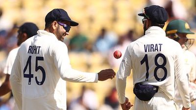 रोहित-विराट नहीं ऑस्ट्रेलियाई गेंदबाजों को सिरदर्द देगा ये भारतीय बल्लेबाज, संजय मांजरेकर ने बताया नाम और वजह  रोहित शर्मा और विराट कोहली