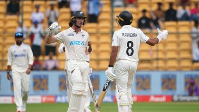 IND vs NZ: भारत की धरती पर न्यूजीलैंड ने 36 साल बाद दर्ज की टेस्ट जीत, 46 पर ढेर होना टीम इंडिया को बेंगलुरु में पड़ा भारी SportsTak Hindi