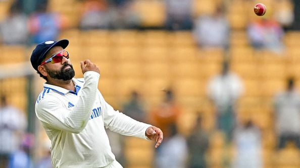 IND vs NZ: 'मैं वो शख्स नहीं हूं जो मैच के बाद ज्यादा बात करता हूं,' रोहित शर्मा ने टीम इंडिया के खिलाड़ियों को दी चेतावनी, गिल- सरफराज को लेकर कह दी बड़ी बात