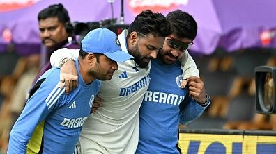 'मुझे नहीं पता कि पंत के दिमाग में क्या चल रहा है', रोहित शर्मा ने विकेटकीपर को लगाई फटकार, बोले- हम वॉर्निंग दे चुके हैं कि...