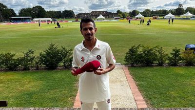 युजवेंद्र चहल ने बैटिंग से मचाया तहलका, 150 प्लस गेंद का सामना कर खेली 15 साल के करियर की सबसे बड़ी पारी, रिंकू की टीम को किया परेशान SportsTak Hindi