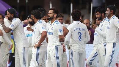 100 रनों पर 17 विकेट का 'खेल' नहीं होता तो बेंगलुरु टेस्ट में न्यूजीलैंड नहीं टीम इंडिया को मिलती जीत SportsTak Hindi