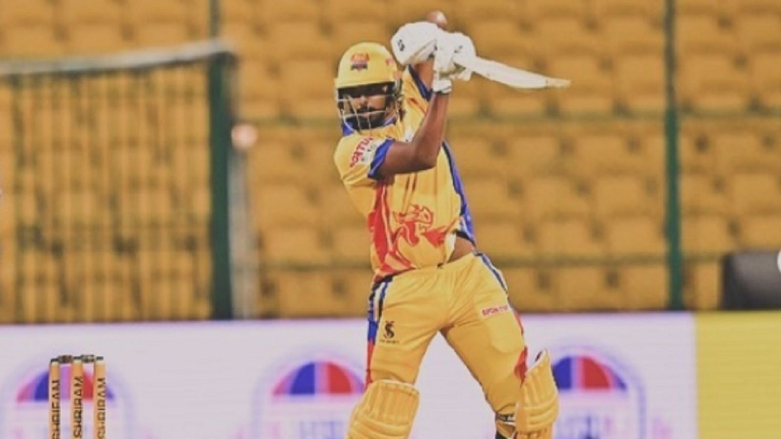 23 साल के भारतीय ओपनर ने खेली 345 रन की विस्फोटक पारी, 25 छक्कों-23 चौकों से मचाया हाहाकार, गेंदबाज त्राहिमाम कर उठे 23 साल के भारतीय ओपनर ने खेली 345 रन की विस्फोटक पारी, 25 छक्कों-23 चौकों से मचाया हाहाकार, गेंदबाज त्राहिमाम कर उठे