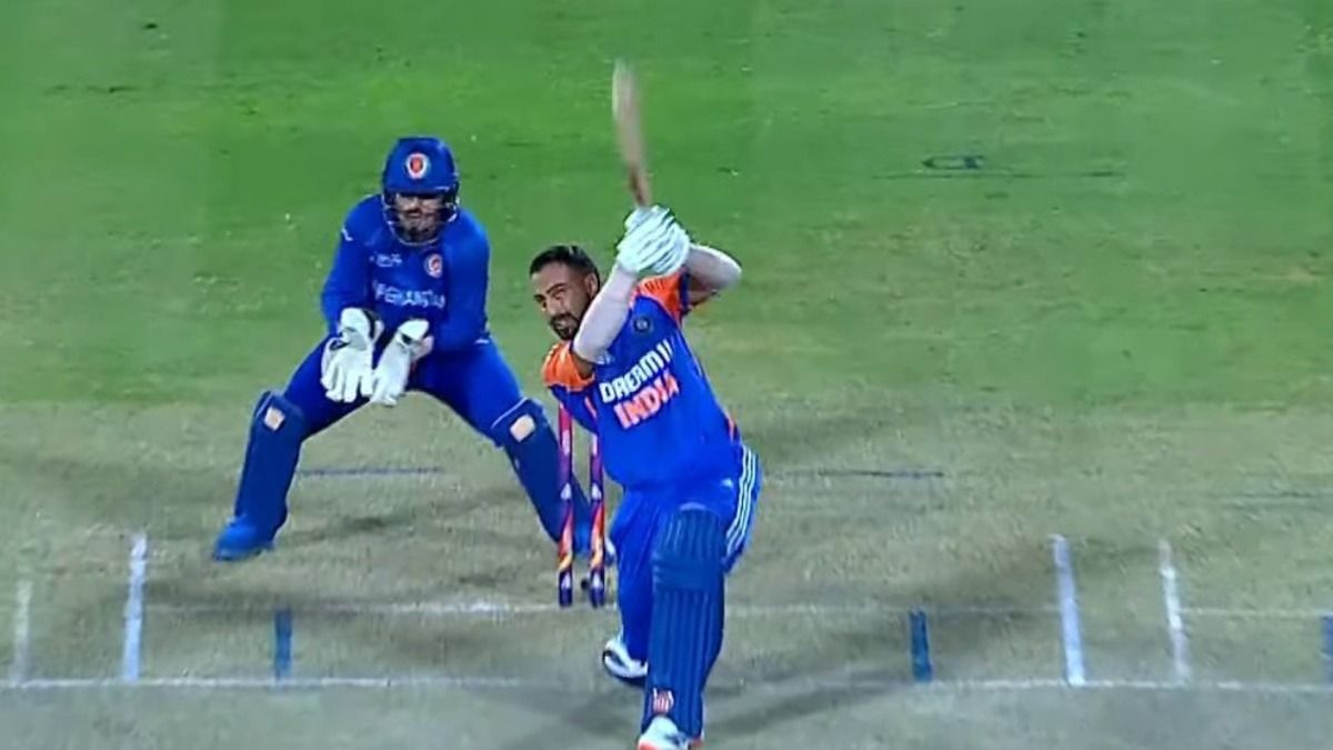 Who is Ramandeep Singh : 3450 किलोमीटर दूर ठोकी फिफ्टी तो टीम इंडिया में हुई एंट्री, जानिए कौन है IPL से नाम बनाने वाले रमनदीप सिंह?