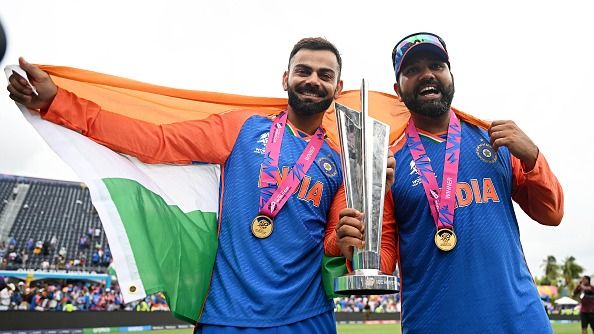 T20 World Cup 2024 फाइनल के दौरान धोनी ने भी नहीं छोड़ा था टीम इंडिया का साथ, बड़ा खुलासा करते हुए कहा - दोस्त घर से बहर चले गए लेकिन अकेले... 