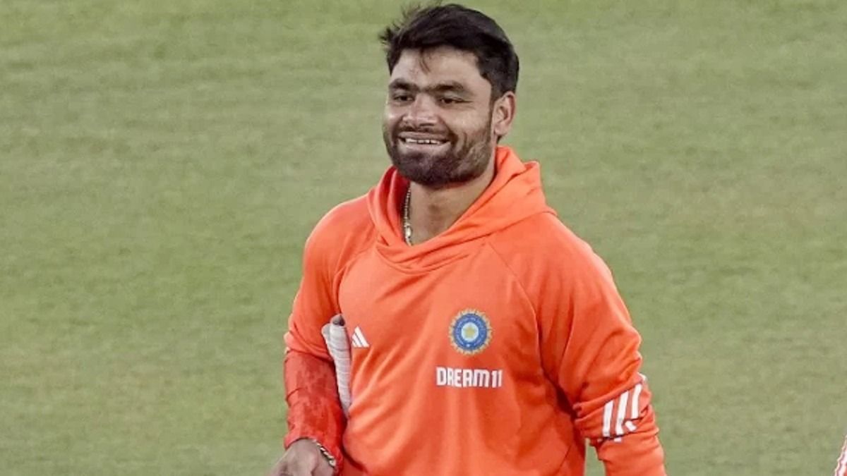 रिंकू सिंह ने लगातार दूसरी फिफ्टी ठोक टेस्ट टीम में नहीं चुनने पर सेलेक्टर्स को दिया करारा जवाब, फर्स्ट क्लास में रखते हैं 54 से ऊपर की औसत