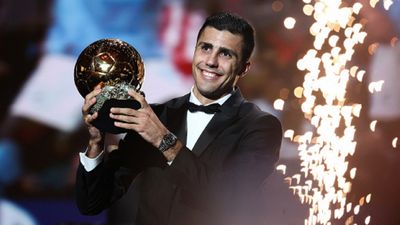 Ballon d'Or 2024: बैलन डी'ओर में दशकों बाद हुआ ऐसा, 64 साल बाद स्पेन का खिलाड़ी बना विजेता तो 21 साल में पहली बार मेसी और रोनाल्डो नॉमिनेट तक नहीं हुए SportsTak Hindi