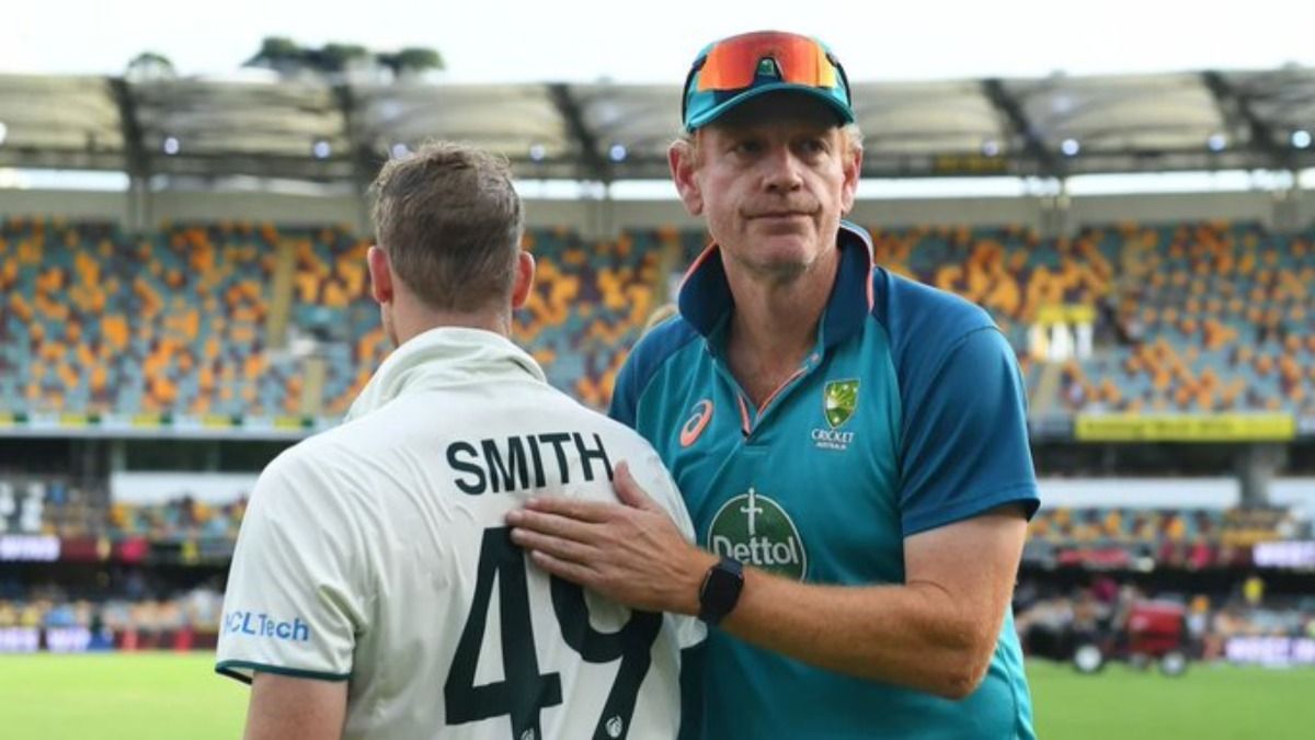 IND vs AUS: बॉर्डर गावस्कर ट्रॉफी से पहले ऑस्ट्रेलियाई टीम के कोच को मिला तोहफा, वर्ल्ड कप 2027 तक संभालेंगे पद