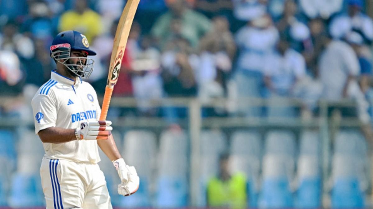 ऋषभ पंत की मुंबई टेस्‍ट में दो फिफ्टी के बाद लंबी छलांग, ICC रैंकिंग में टॉप 10 में की एंट्री, नंबर एक बनने से सिर्फ इतने कदम पीछे