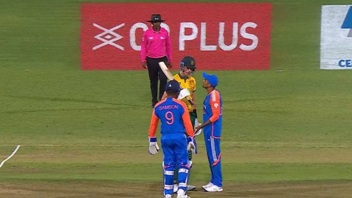 IND vs SA : संजू सैमसन के चक्कर से मार्को यानसन से भिड़े कप्तान सूर्यकुमार यादव, Live मैच में क्यों मचा हंगामा? Video आया सामने सूर्यकुमार यादव, संजू सैमसन और मार्को यानसन