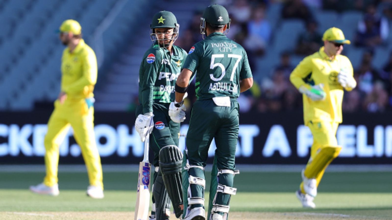 ICC ODI Ranking : ऑस्ट्रेलिया पर 9 विकेट की जीत से पाकिस्तान को वनडे रैंकिंग में हुआ फायदा, जानिए किस स्थान पर है टीम इंडिया ? ICC ODI Ranking : ऑस्ट्रेलिया पर 9 विकेट की जीत से पाकिस्तान को वनडे रैंकिंग में हुआ फायदा, जानिए किस स्थान पर है टीम इंडिया ?