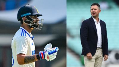 IND vs AUS : विराट कोहली को लेकर ऑस्ट्रेलियाई दौरे से पहले रिकी पोंटिंग ने कसा तंज, कहा - 5 साल में सिर्फ दो शतक... India's Virat Kohli and former Australia captain Ricky Ponting