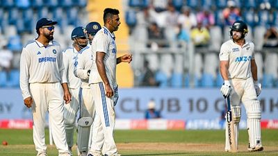 'मैं सबसे बड़ी वजह हूं', आर अश्विन ने न्यूजीलैंड के हाथों टीम इंडिया के व्हाइटवॉश का खुद को ठहराया कसूरवार, कहा- मेरे करियर... SportsTak Hindi