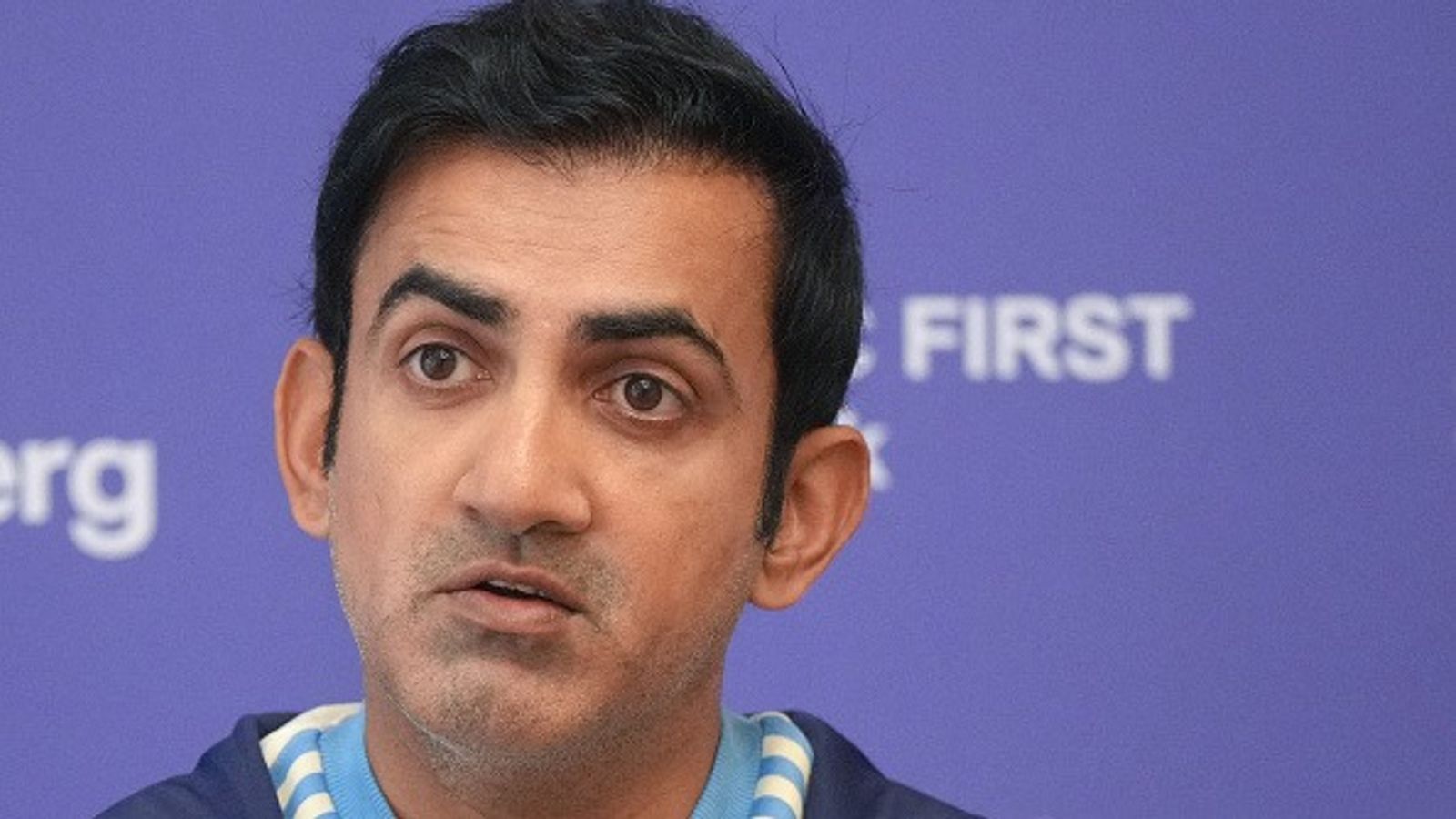 गौतम गंभीर ने पर्थ टेस्ट की प्लेइंग इलेवन को लेकर किया बड़ा कमेंट, रोहित शर्मा की जगह लेने के लिए इन दो खिलाड़ियों के बताए नाम गौतम गंभीर ने पर्थ टेस्ट की प्लेइंग इलेवन को लेकर किया बड़ा कमेंट, रोहित शर्मा की जगह लेने के लिए इन दो खिलाड़ियों के बताए नाम