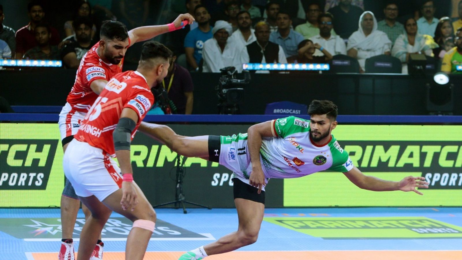 Pro Kabaddi League : गुजरात को लगातार मिली सातवीं हार तो हरियाणा ने टॉप पर जमाया कब्जा Pro Kabaddi League : गुजरात को लगातार मिली सातवीं हार तो हरियाणा ने टॉप पर जमाया कब्जा