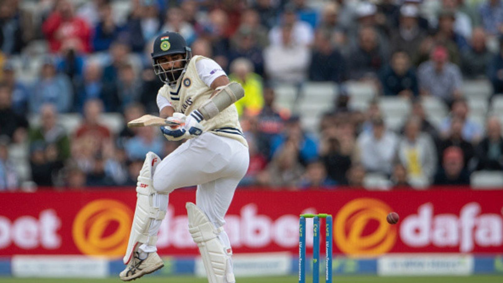 मोहम्मद शमी ने गेंद के बाद बल्ले से मचाई धूम, 10वें नंबर पर उतरकर खेली विस्फोटक पारी, चौके-छक्कों से मचाई मार, ऑस्ट्रेलिया दौरे से पहले लूटी महफिल मोहम्मद शमी ने गेंद के बाद बल्ले से मचाई धूम, 10वें नंबर पर उतरकर खेली विस्फोटक पारी, चौके-छक्कों से मचाई मार, ऑस्ट्रेलिया दौरे से पहले लूटी महफिल