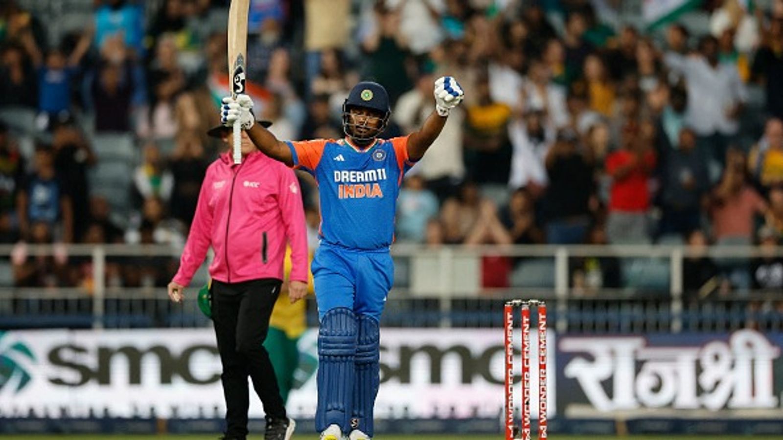 Sanju Samson Century: 34 दिन और 3 शतक, संजू सैमसन ने अफ्रीकी गेंदबाजों की बनाई रेल, दो डक के बाद बल्ले से कोहराम Sanju Samson Century: 34 दिन और 3 शतक, संजू सैमसन ने अफ्रीकी गेंदबाजों की बनाई रेल, दो डक के बाद बल्ले से कोहराम