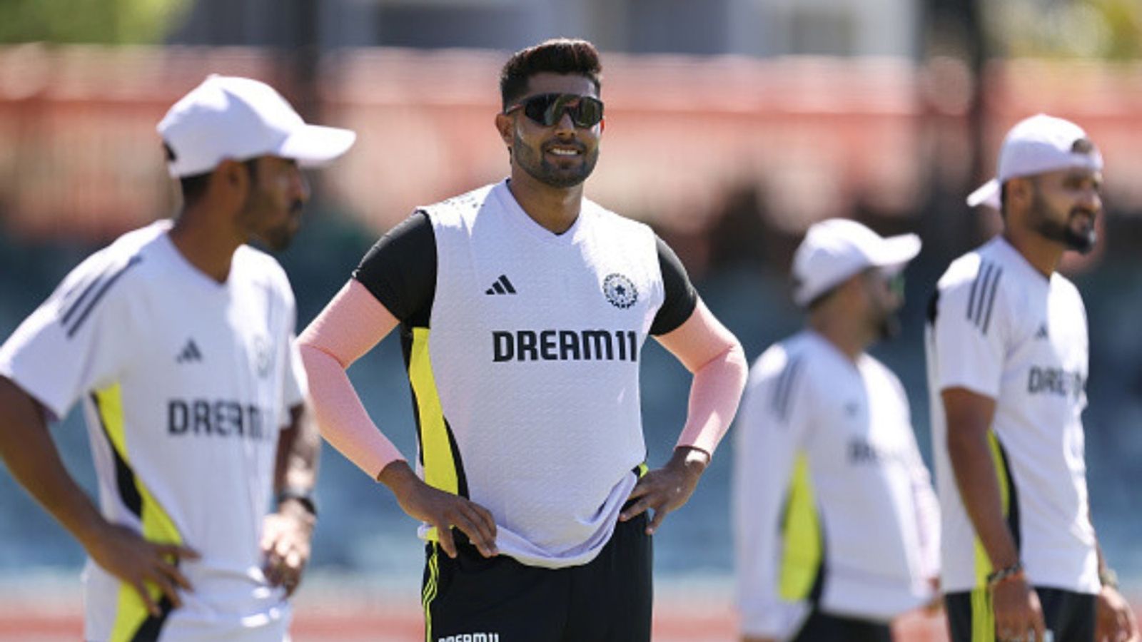 IND vs AUS: गंभीर के चहेते का पहले टेस्ट में हो सकता है डेब्यू, प्रैक्टिस मैच में बुमराह के साथ संभाली नई बॉल, बल्लेबाजों की बजाई बैंड IND vs AUS: गंभीर के चहेते का पहले टेस्ट में हो सकता है डेब्यू, प्रैक्टिस मैच में बुमराह के साथ संभाली नई बॉल, बल्लेबाजों की बजाई बैंड