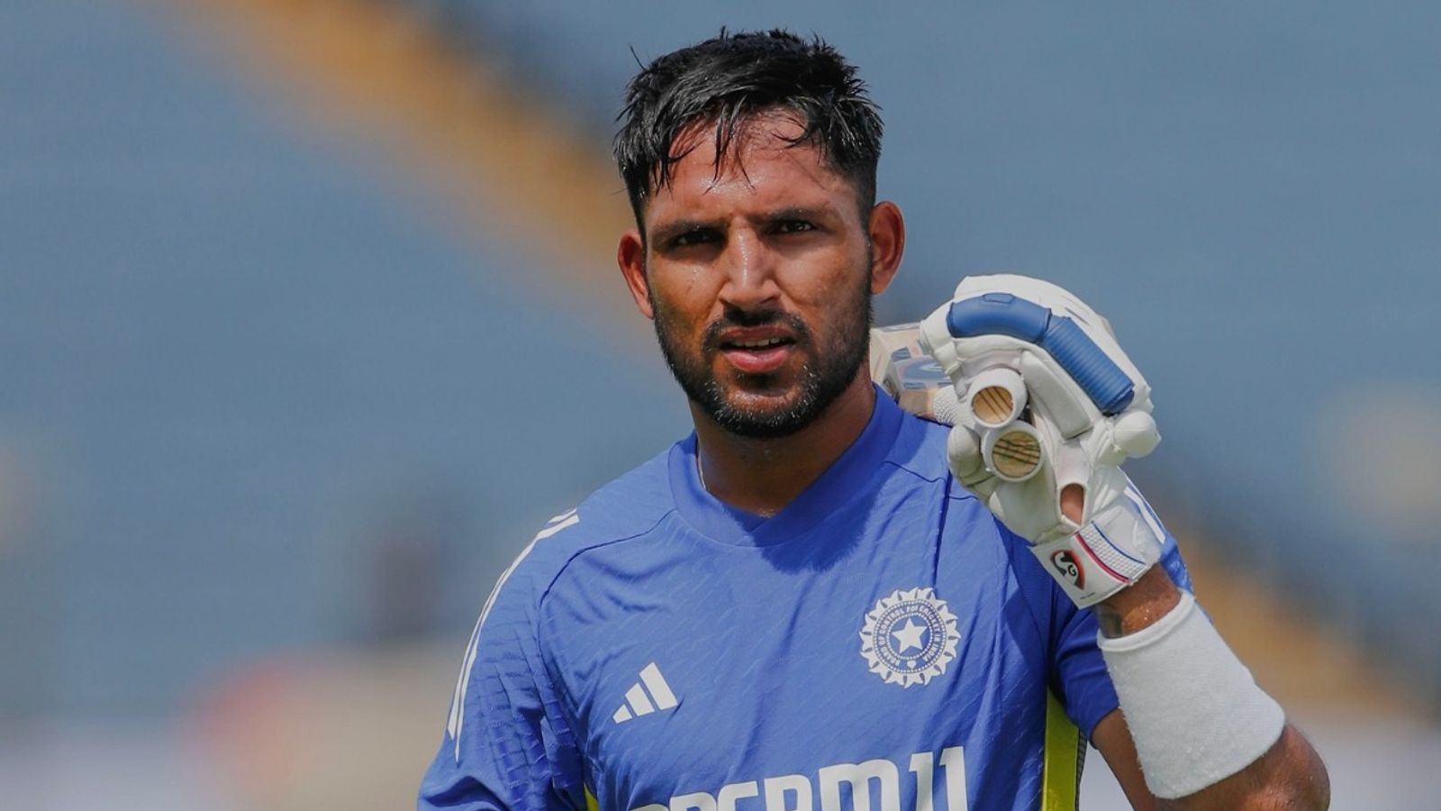 Border- Gavaskar Trophy: ध्रुव जुरेल क्या पर्थ टेस्ट में लेंगे हिस्सा, शुभमन गिल के बाहर होते ही क्रिकेटर ने दिए बड़े संकेत Border- Gavaskar Trophy: ध्रुव जुरेल क्या पर्थ टेस्ट में लेंगे हिस्सा, शुभमन गिल के बाहर होते ही क्रिकेटर ने दिए बड़े संकेत