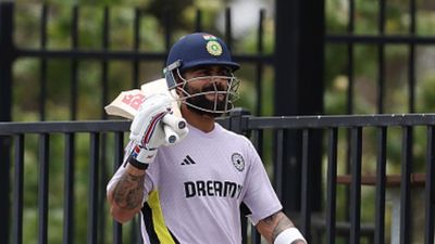 IND vs AUS: सुनील गावस्कर ने विराट कोहली को लेकर ऑस्ट्रेलिया को चेताया, बोले- वह बड़े रन बनाएगा अगर उसे... Virat Kohli