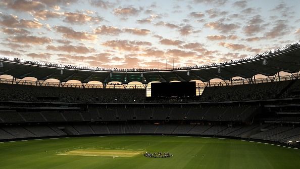 AUS vs IND: भारत की टेंशन हो सकती है दोगुनी, बॉर्डर- गावस्कर ट्रॉफी से पहले पर्थ टेस्ट पिच की पहली तस्वीर आई सामने SportsTak Hindi