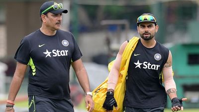 क्या विराट कोहली की तरह कप्तानी कर सकते हैं रोहित शर्मा, बॉर्डर- गावस्कर ट्रॉफी से पहले माइकल वान ने ये क्या कह दिया SportsTak Hindi