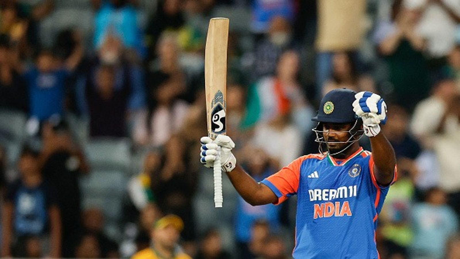 टी20 में शतक ठोकने के बाद संजू सैमसन को मिला बड़ा तोहफा, इस टीम की मिली कप्तानी, जानें किस सीरीज में निभाएंगे जिम्मेदारी टी20 में शतक ठोकने के बाद संजू सैमसन को मिला बड़ा तोहफा, इस टीम की मिली कप्तानी, जानें किस सीरीज में निभाएंगे जिम्मेदारी