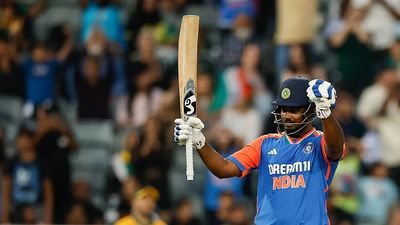 टी20 में शतक ठोकने के बाद संजू सैमसन को मिला बड़ा तोहफा, इस टीम की मिली कप्तानी, जानें किस सीरीज में निभाएंगे जिम्मेदारी SportsTak Hindi