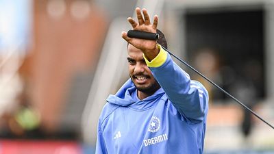 IND vs AUS : RCB के धाकड़ तेज गेंदबाज की टेस्ट टीम इंडिया में एंट्री, ऑस्ट्रेलियाई दौरे पर मिला ये अहम काम, पिता ने खोला बड़ा राज  साउथ अफ्रीका में ट्रेनिंग के दौरान यश दयाल